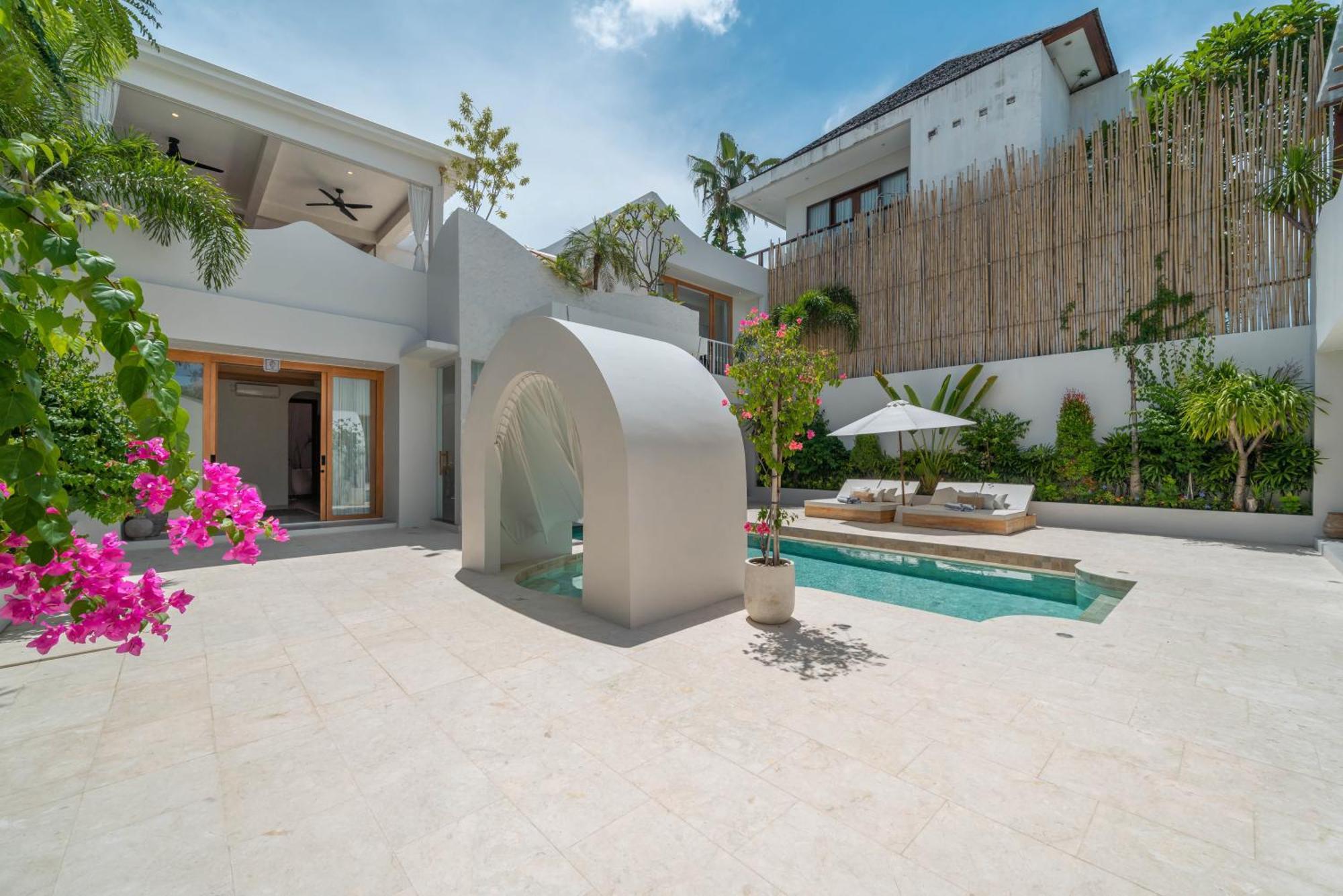 Villa Milana: 5Br Mediterrenean Villa In Canggu Exterior photo